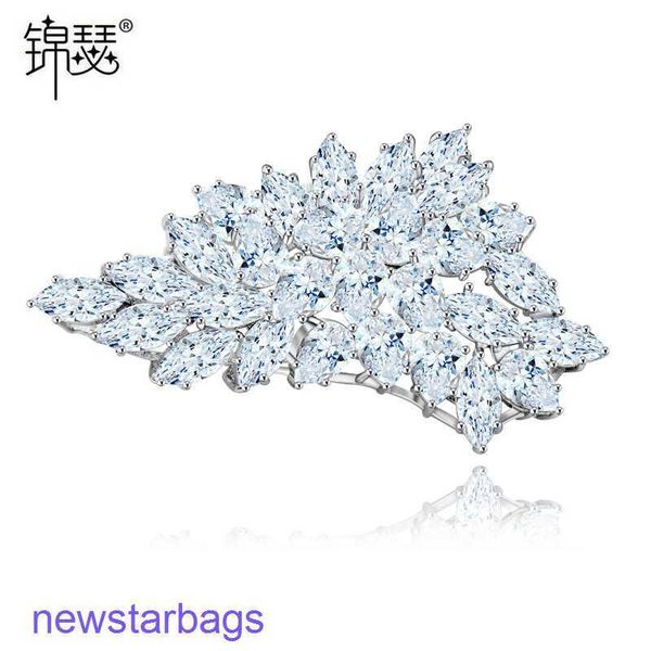 

manufacturer gift wholesale jinse zircon luxury brooch copper inlaid with 3a resplendent and gorgeous women's clothing accessories, Gray