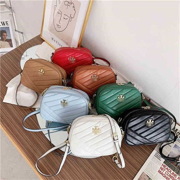 

designer bags 55% off sale trendy handbags texture square embroidered thread tide
