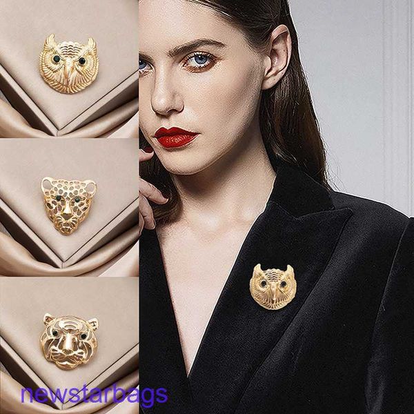 

manufacturer gift wholesale korean personalized animal brooch jewelry series tiger owl, Gray