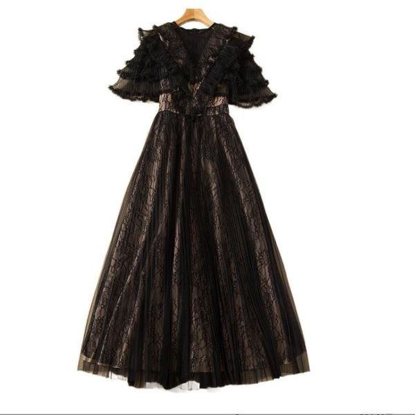 

100002  2023 spring flora print dress crew neck short sleeve black lace panelld dress luxury fashion prom womens clothes sh