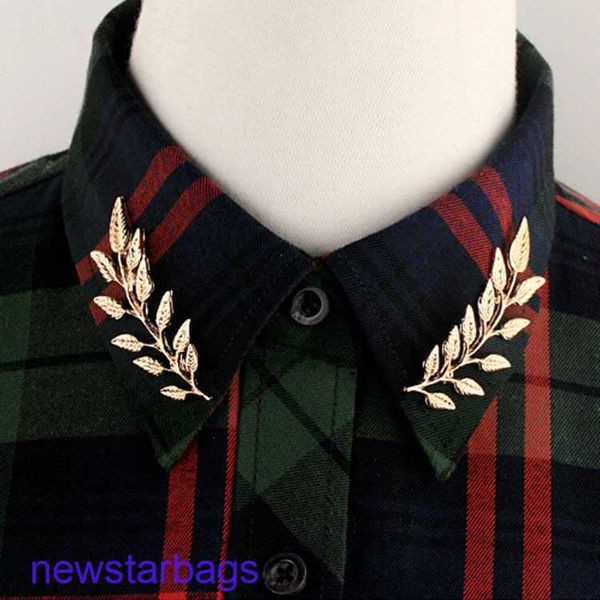 

manufacturer gift wholesale feather leaf brooch leaf collar pin suit clip men's and women's accessories, Gray