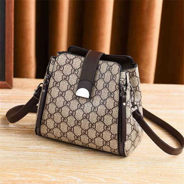 

70% off handbags outlet sale small fashion red texture messenger simple versatile one fashion