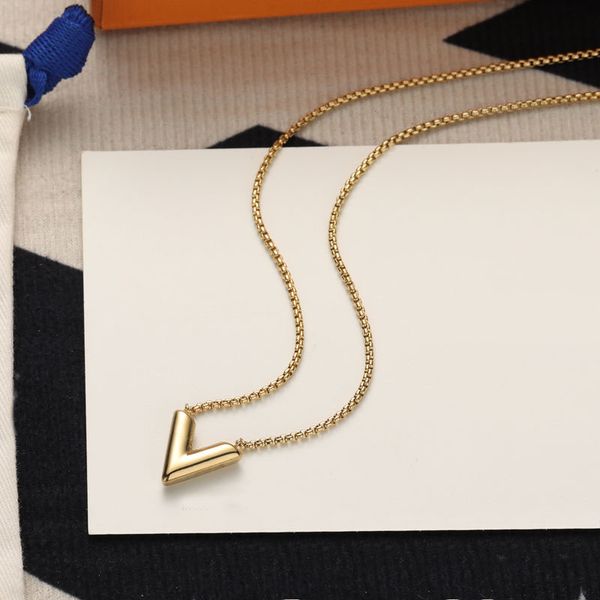 

designer bracelet luxe hip hop jewelry europe and america style friendship bracelet wedding love braceletes classic design plated 14 k gold, Golden;silver