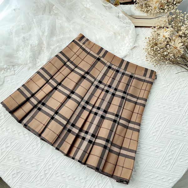 

skirts contrast color plaid striped korean version of pleated autumn high waist a line mini student style sweet 230110, Black