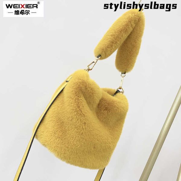 

shoulder bags winter new faux fur bag handbags designer women's plush shoulder bags soft fur hobo hand bags female purse lady sac 01112