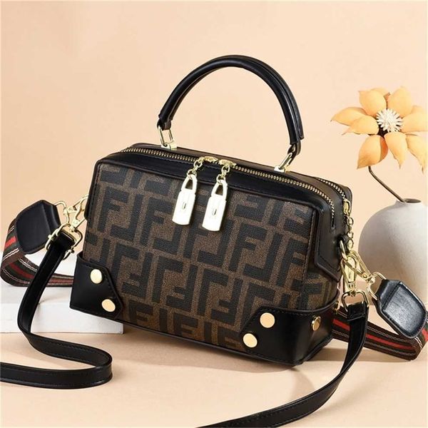 

designer bags 55% off sale women's hand messenger korean printed minority personality trend women's small square