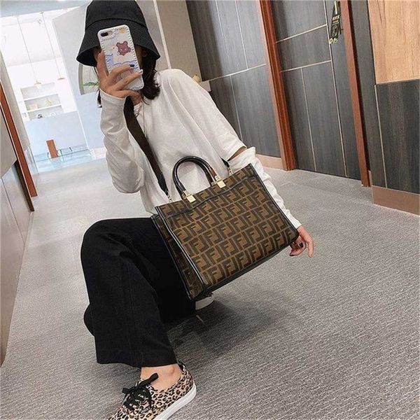 

designer bags 55% off sale trendy bags red canvas women's one messenger tote large capacity portable shopping