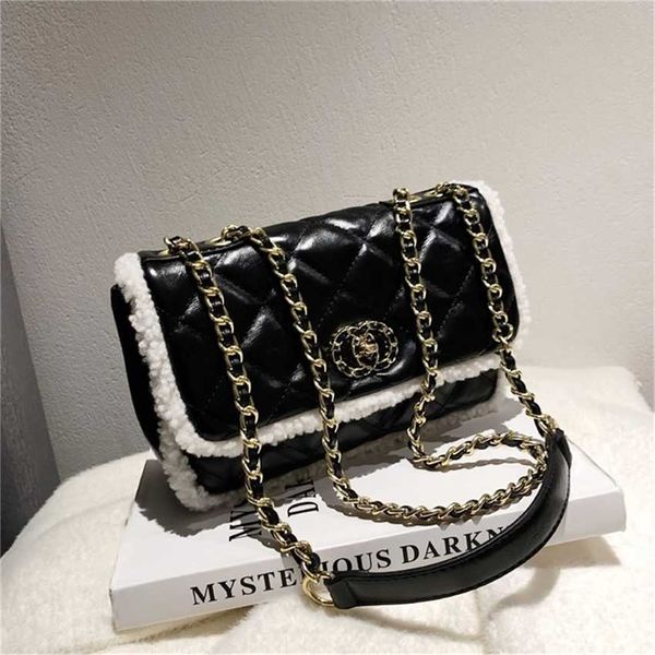 

50% off bags purses wholesale trendy small female ins niche lingge chain messenger autumn texture versatile