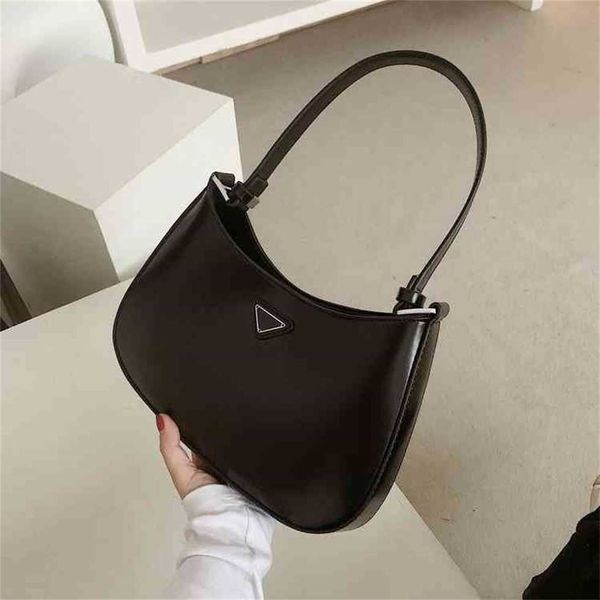 

70% off handbags outlet sale this year's popular family fashion armpit middle ancient stick bright face fashion
