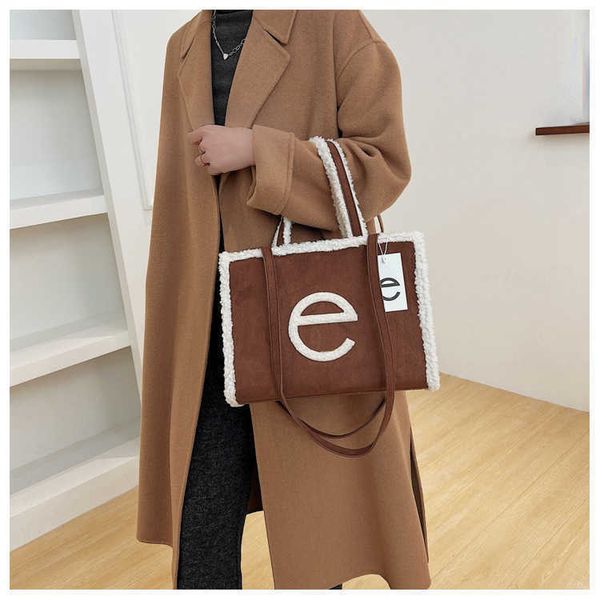 

tbag designer bag totes womens plush tote bag luxurys handbag women multicolor shoulder shopping bags fashion crossbody bags ladies purse 23