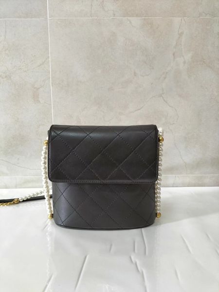 

leather tote bag c fashion handbag luxury bag brand designer one shoulder bag women bag pearl chain clamshell design crossbody bag