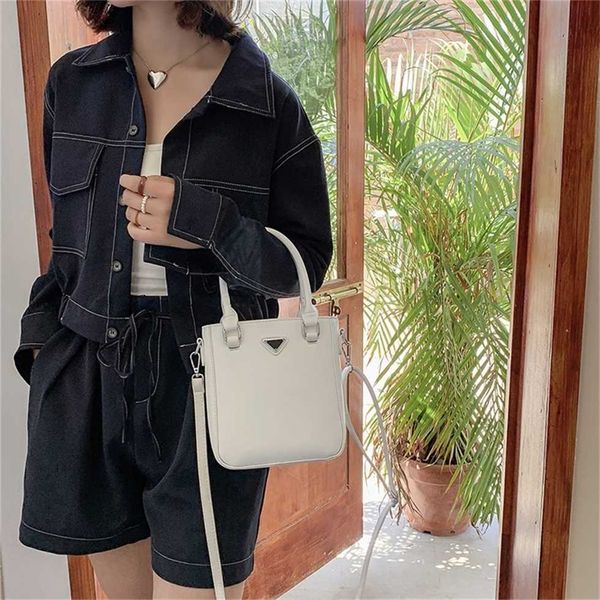 

70% off handbags outlet sale tote simple bright face hand fashion versatile one diagonal summer