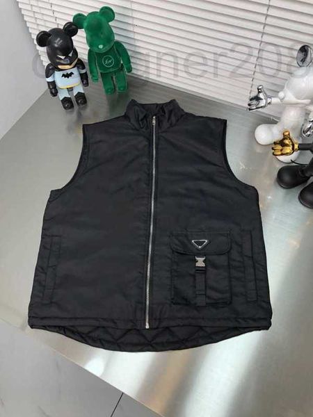 

men's vests designer new fashion vest highquality pocket stitching design nylon luxury black stand collar mens vest coat chlq, Black;white