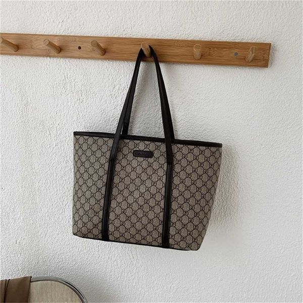 

designer bags 55% off sale large capacity autumn single underarm fashion decor trend versatile