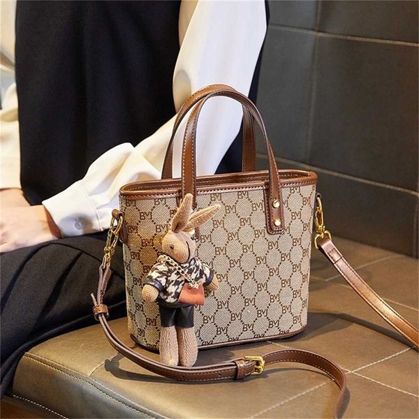 

designer bags 55% off sale high-grade texture fashion tote versatile vegetable basket single messenger