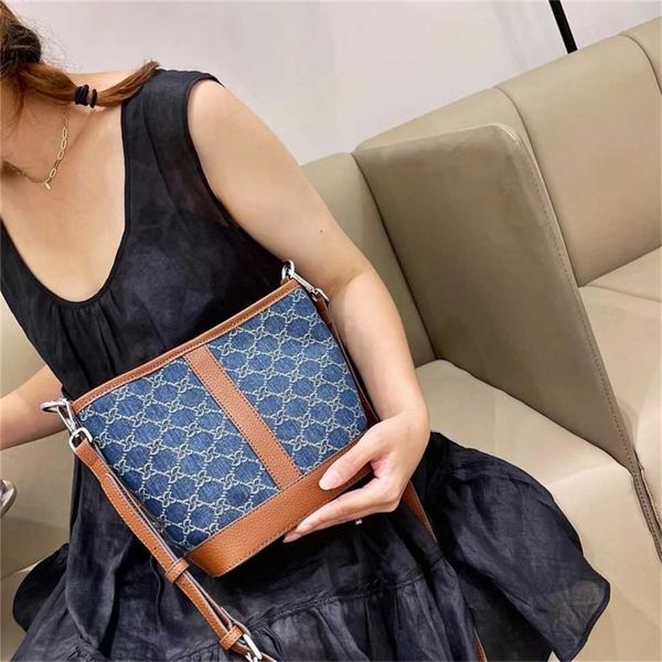 

handbags sale up to 70% off fashion versatile single large capacity messenger leisure