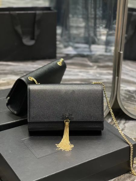 

caviar leather clamshell design fashion shoulder bag chain bag tassel classic metal lock crossbody bag designer bag luxury tote
