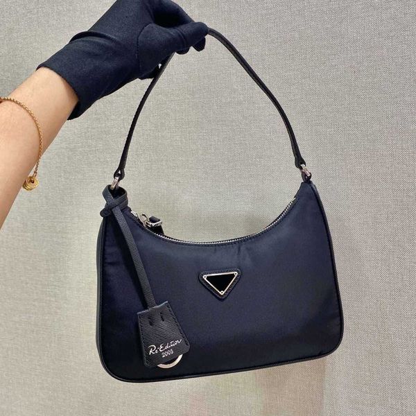 

leather shoulder strap hobo armpit bag flash handbag vintage french stick