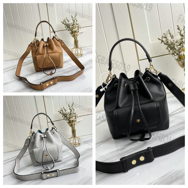 

lockme bucket bag 24cm grained leather 2021ss collection m57687 womens luxurys designers cross body bags handbags purses crossbody m57687