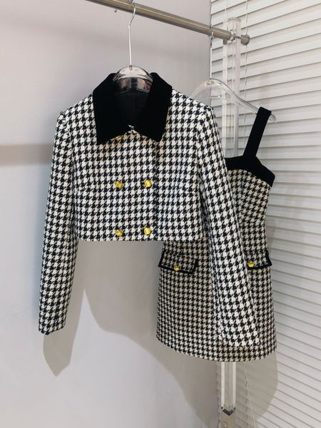 

autumn and winter new temperament coat sling dress two-piece suit, White