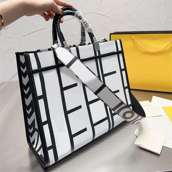 

totes fashion shoulder bags large capacity lettering vacation travel handbags