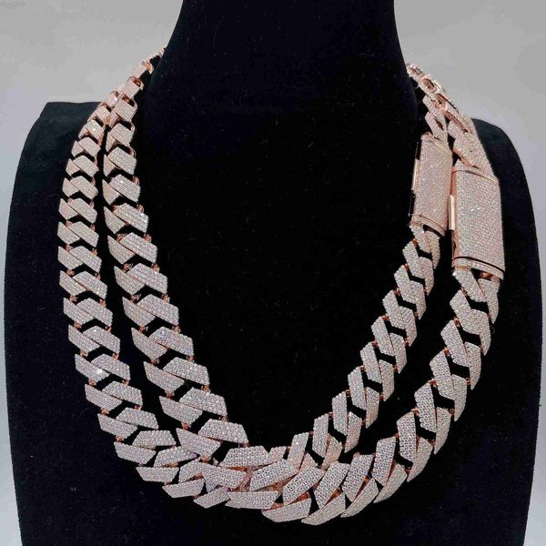 

luxury necklace, high-quality cuban necklace, diamond necklace, Black