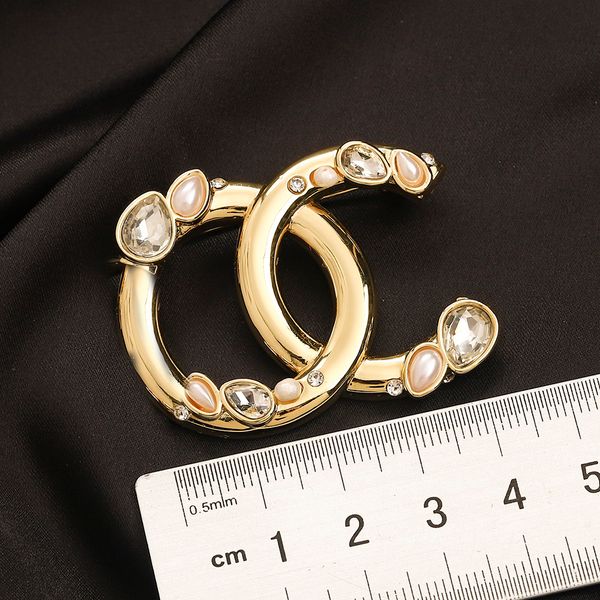 

luxury women designer brand c-letter brooches 18k gold plated inlay crystal rhinestone jewelry brooch charm stainless steel pin wedding gift, Gray
