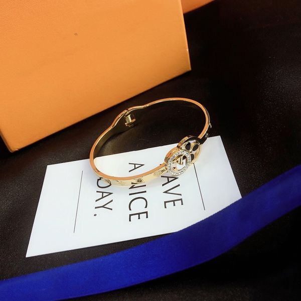 

18k gold plated sell stainless steel bangle bracelet simple flower crystal brand letter designer lucky letter women wedding bracelets bangle, Black