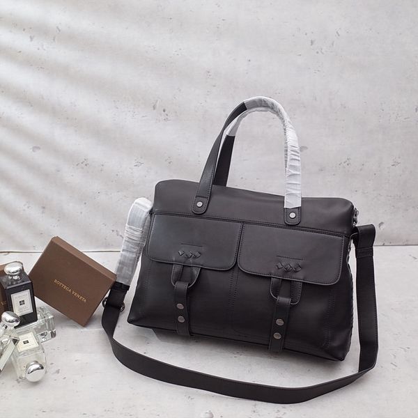 

wholesale italy brand boar cowhide briefcase for men wholesale fashion crochet genuine leather handbag black boss messager bags