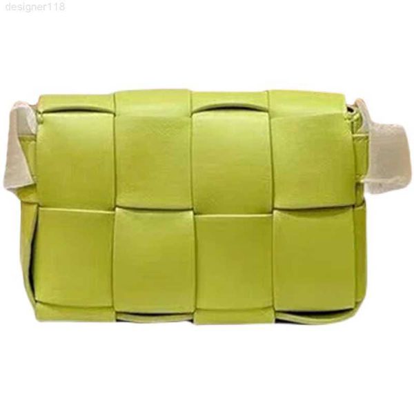 

bag 2022 new woven waist women's fashionable leather chest small square
