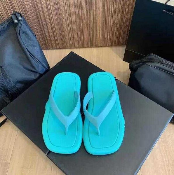 

2023 new fashion summer fashion slipper soft bottom letter solid color lady flip-flops indoor bathroom anti skid outdoor leisure sandy beach, Black