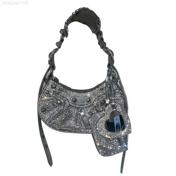 

2022 new design autumn winter dazzlingly personality versatile female punk style single shoulder or crossbody handbag