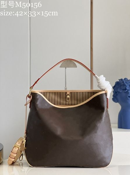 

2023 shoulder bags the est gold coin tag of the season hobo hippie oil wax calfskin antique hardware m50156