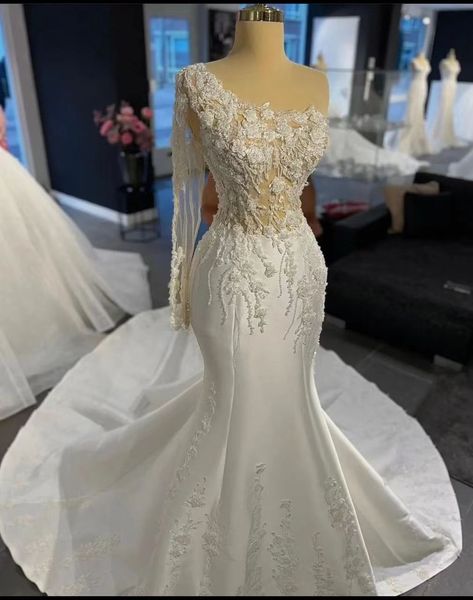 

2023 luxury mermaid wedding dresses crystal beaded floral lace one shoulder long train bridal gowns long sleeve illusion ivory satin vestido, White