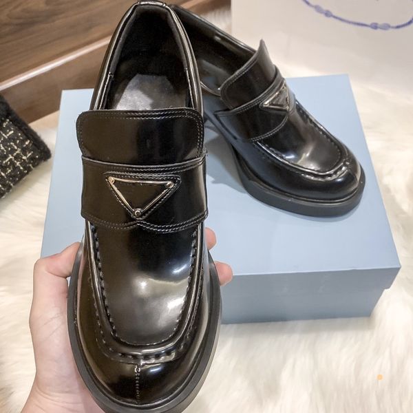 

2023 new spring triangle standard dress shoes thick sole lefu flats balack english style small leather shoe coarse large head high heels sin, Black