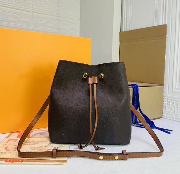 

luxurys designer women shoulder bags leather old flower bucket bag famous drawstring handbags cross body purse