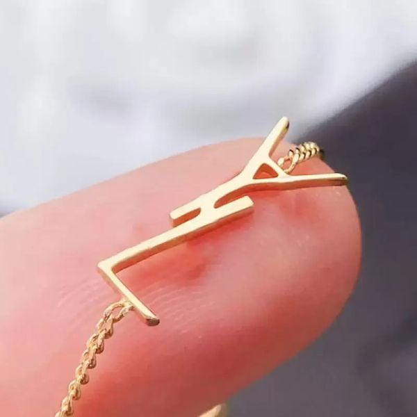 

designer gold chain bracelet womens bracelets love jewelry luxury letter pendant y bracelet for women charm earring wedding g2205242z, Black