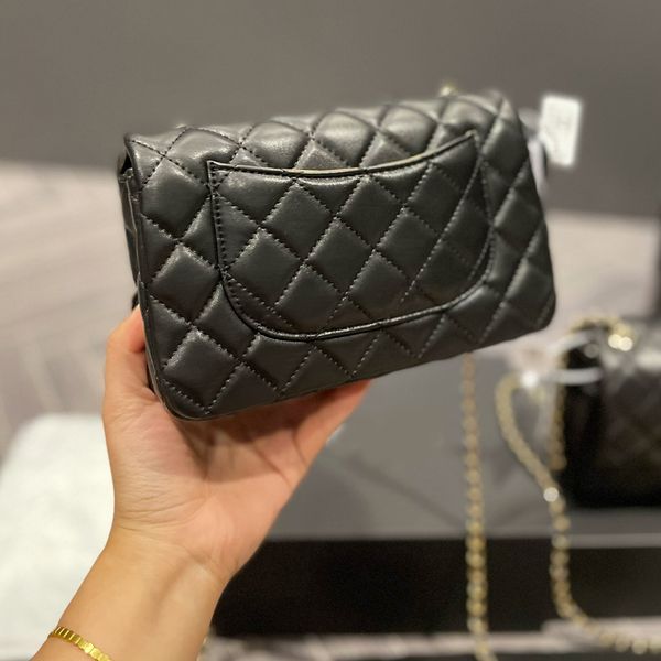 

designers beige shoulder crossbody bags chains handbags meduim size purses women wallet patent leather fashion blue cross body hand bag