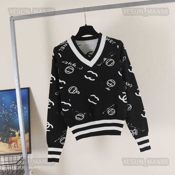 

woman sweater designer luxury channel classic coat autumn and winter fashion letter printed loose knitwear shirts knitted, White;black