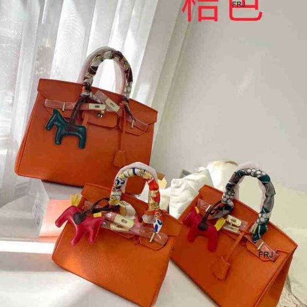 

birkins designer handbags h thirty year old same bag womens 2023 new fashion versatile large capacity portable one shoulder messenger or hav