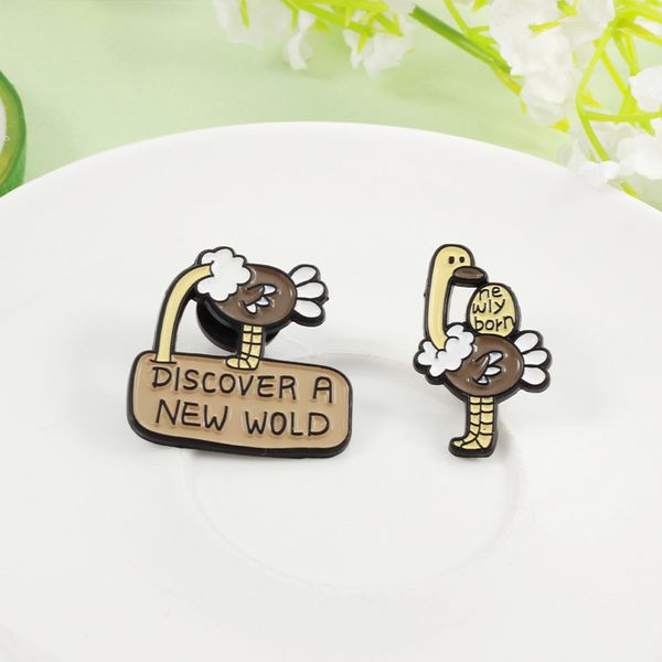 

ostrich a long-necked animal can't fly but runs fast discover a new wold animal brooch pin badges, Blue
