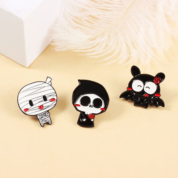 

zombie mummy vampire personality modeling alloy brooch fashion halloween doll badge pin, Blue