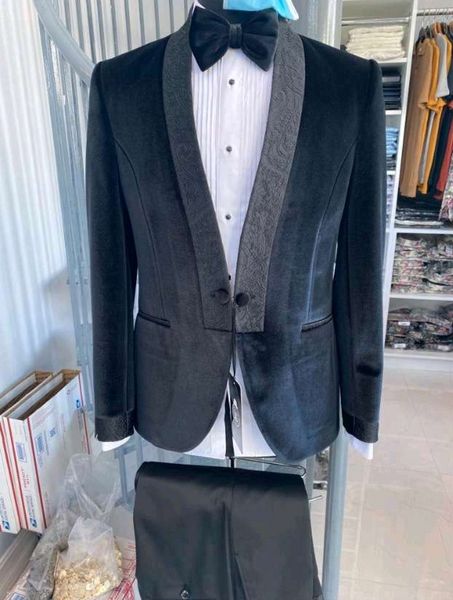 

brand new black velvet groom tuxedos shawl lapel men wedding tuxedo fashion men jacket blazer men prom dinner/darty suit jacket pants tie, Black;gray