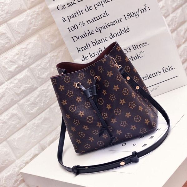 

shoulder bag new high-capacity outdoor bucket bag men's and women's outdoor cross-printed messenger bag