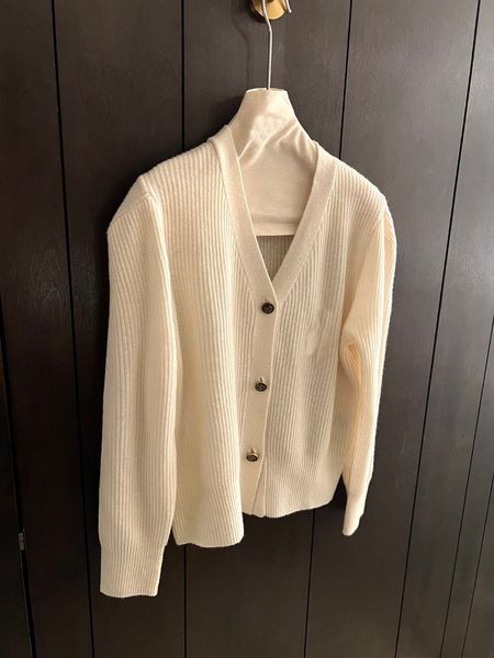 

new spring and autumn women's tees knitted fir design feels slim and shows thin v-neck temperament, White