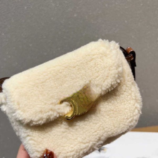 

evening bags autumn and winter 2023 brand luxury new woolly mouth red bag triumphal arch zero wallet one shoulder messenger plush mini