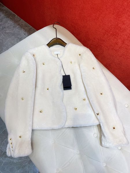 

the latest women's jackets, imported from finland merino, fur and fur, with rivets all over the body, feels soft, delicate, fashionable, Black;brown