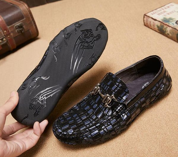 

men shoes solid color pu leather casual fashion round toe classic crocodile pattern simple flat bottom comfortable slip-on loafer 2023 new, Black
