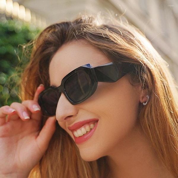 

sunglasses vintage small square women retro design sun glasses men rectangle eyewear trendy fashion classic shades, White;black