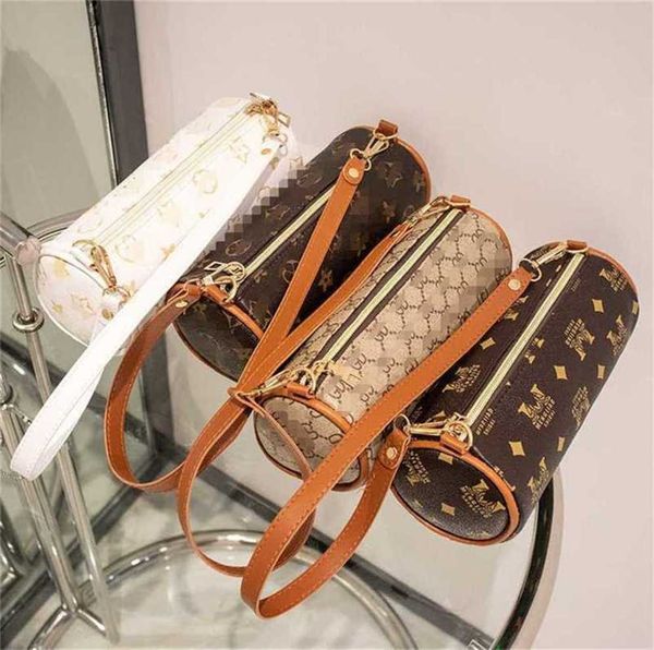 

womens hobo tote pu leather pillow bag crossbody purse wallet purse luxurys designers totes waterproof handbags 2023 new embroidery shoulder, White
